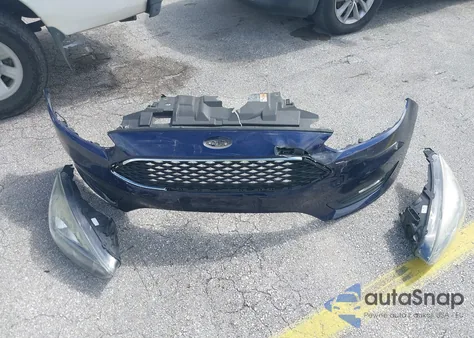 2016 Ford Focus Se z USA, uszkodzony, nr VIN 1FADP3K26GL39548